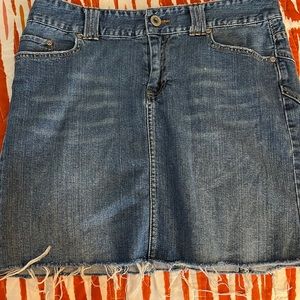 American Eagle Raw Edge Jean Skirt size 10